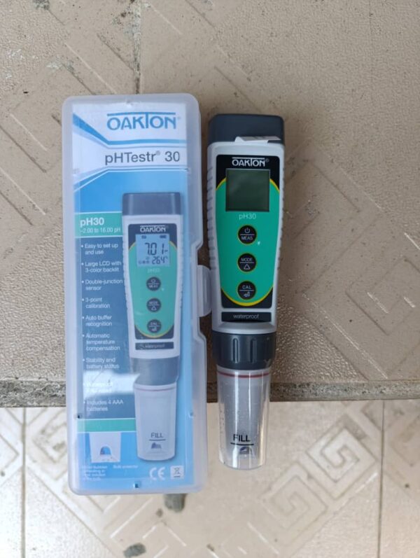 Hand-held pH meter