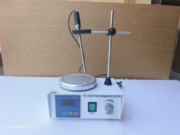 Digital magnetic stirrer